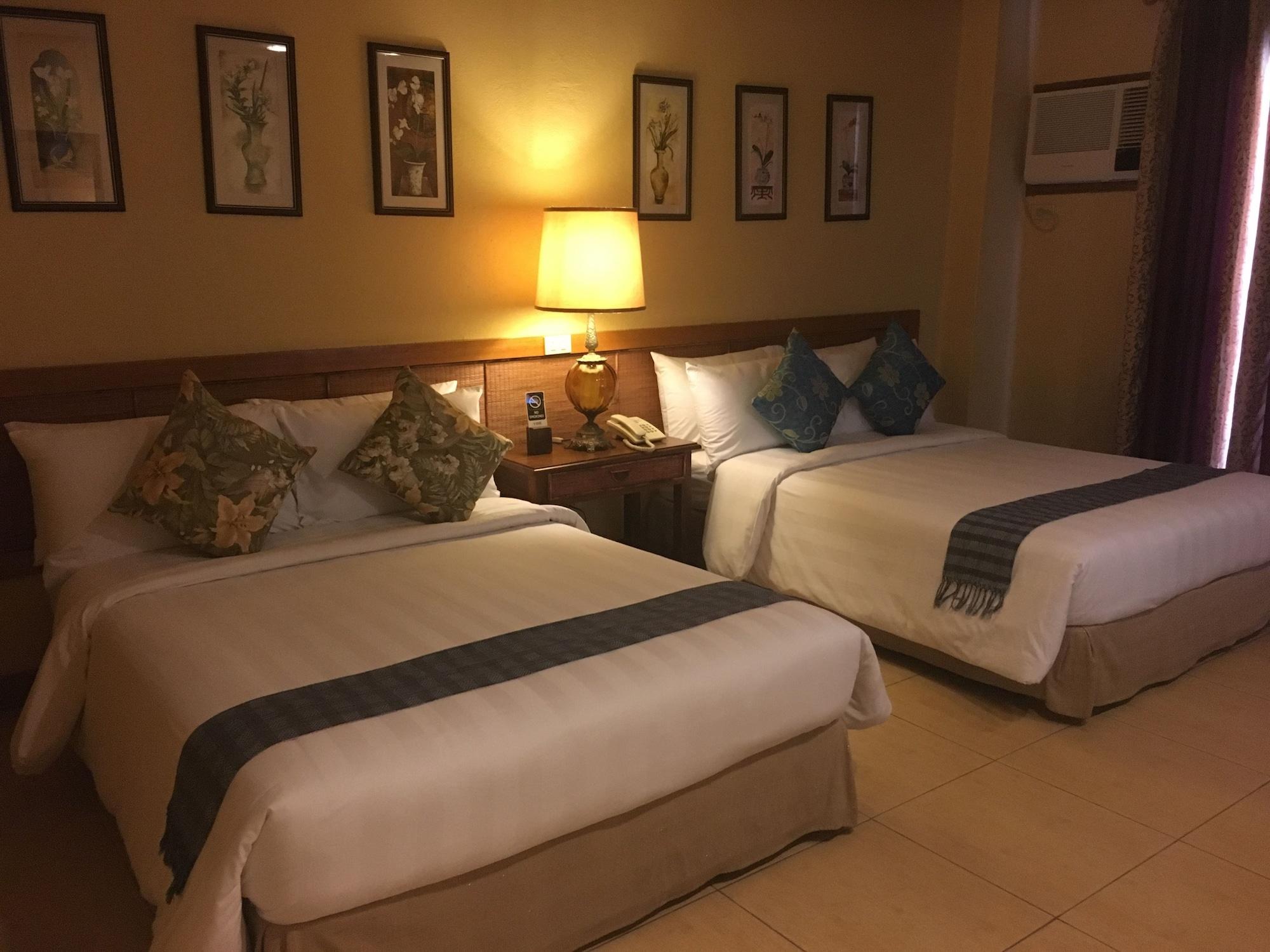 Java Hotel Laoag Extérieur photo