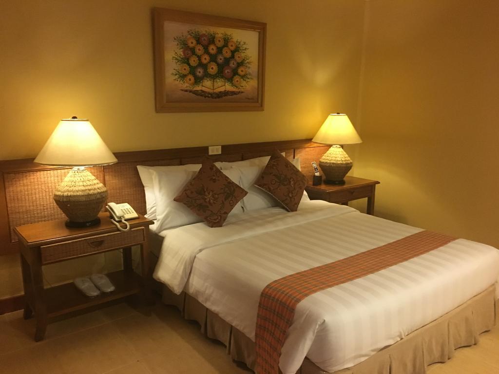 Java Hotel Laoag Extérieur photo