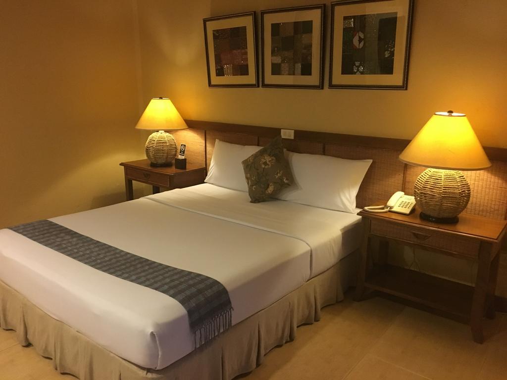 Java Hotel Laoag Extérieur photo